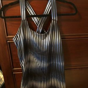 Super cute IVY PARK top new